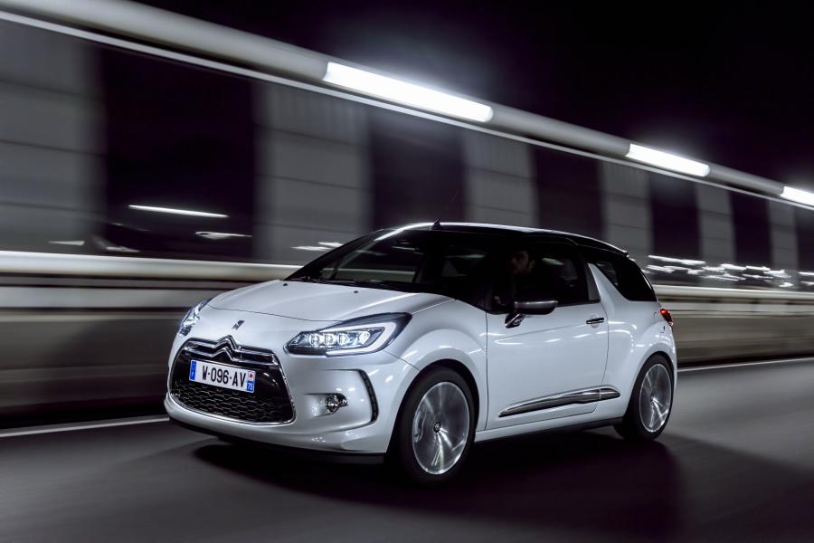  Citroen DS3 Cabrio 2012 года  (фото 101 из 115)